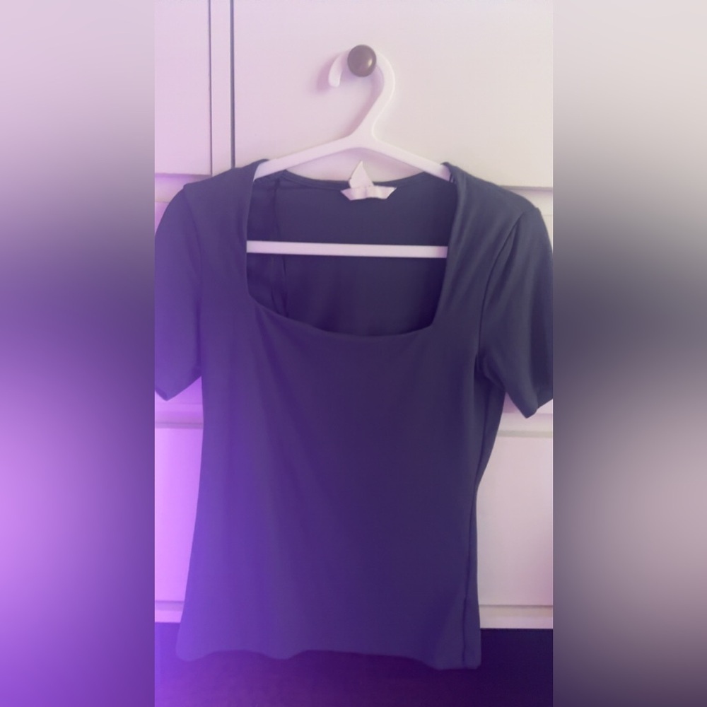 Cute square neck